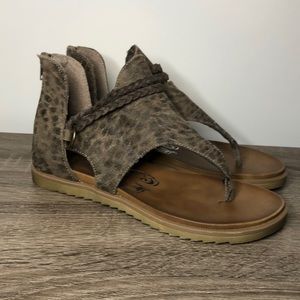 Very G Sariah Leopard Print Sandal